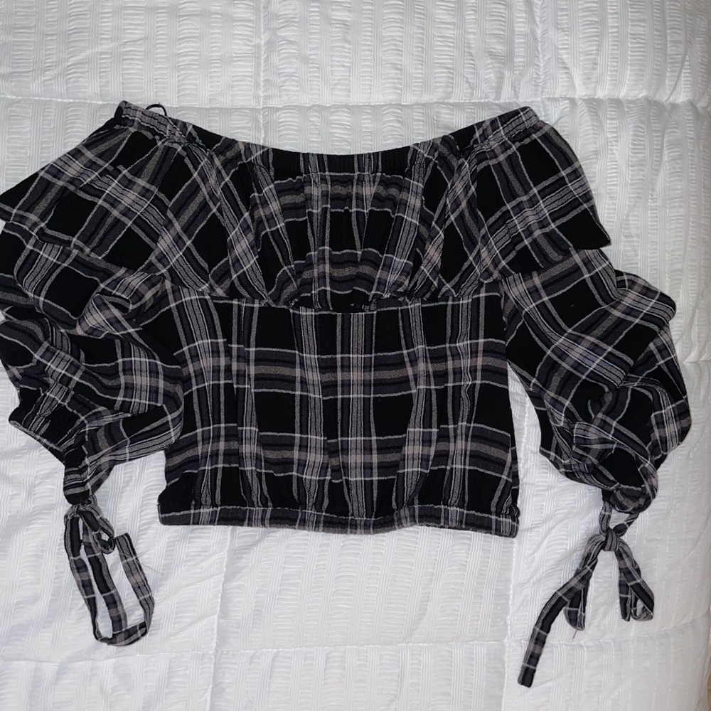 Off the shoulder cropped top